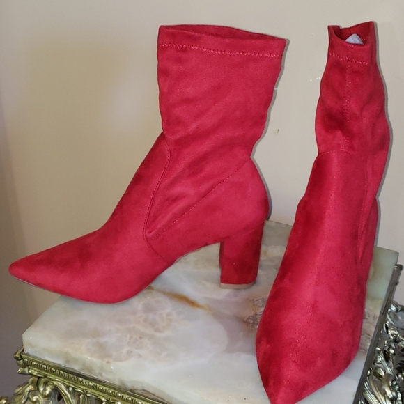 Red Suede 👢 - Picture 2 of 3